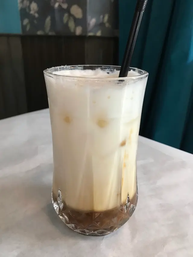 粉紅岩鹽焦糖咖啡