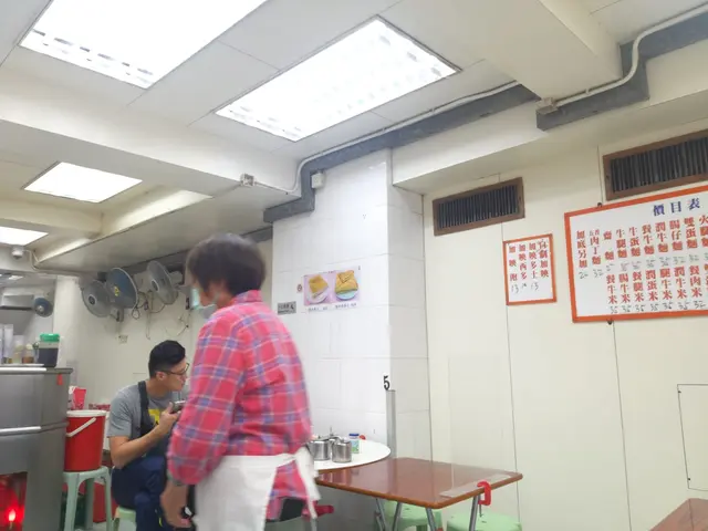 茶餐廳黎講,座位算鬆動👍🏻