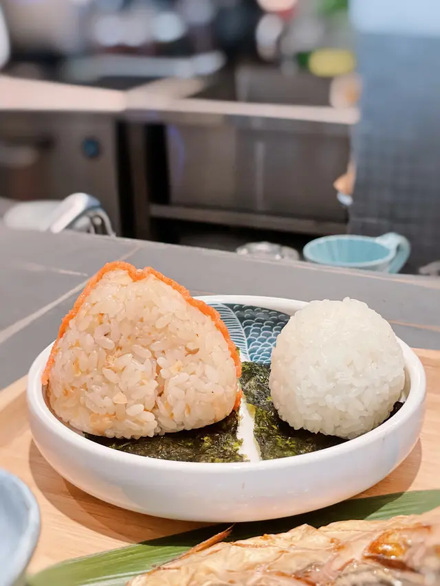 明太子鮭魚飯團