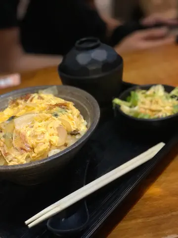 滑蛋鳗鱼丼饭