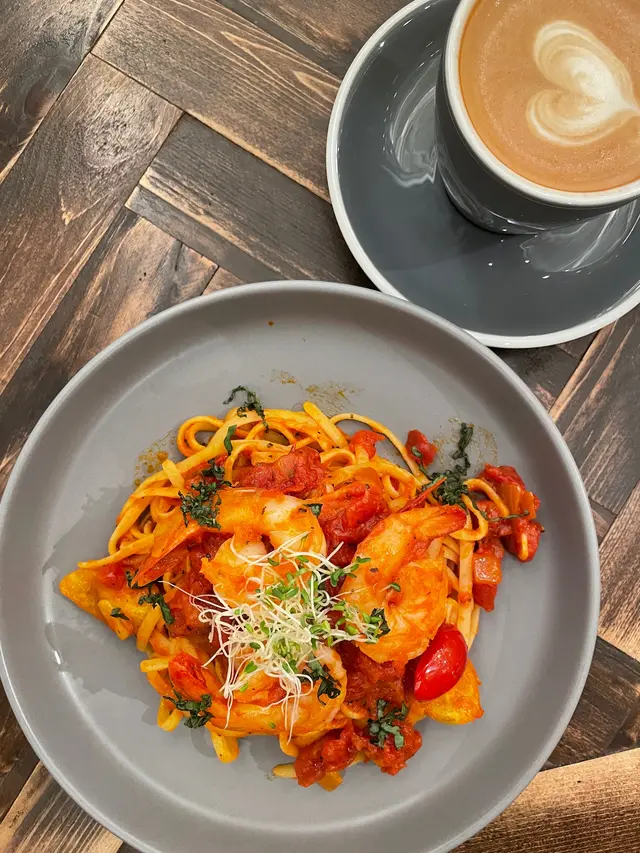 Basil and Prawn Linguine