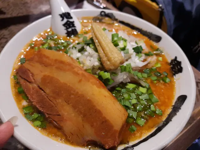 增量叉燒辣麻味噌拉麵