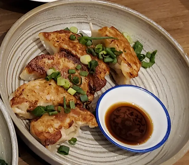 像日本窩貼, 但味道很普通