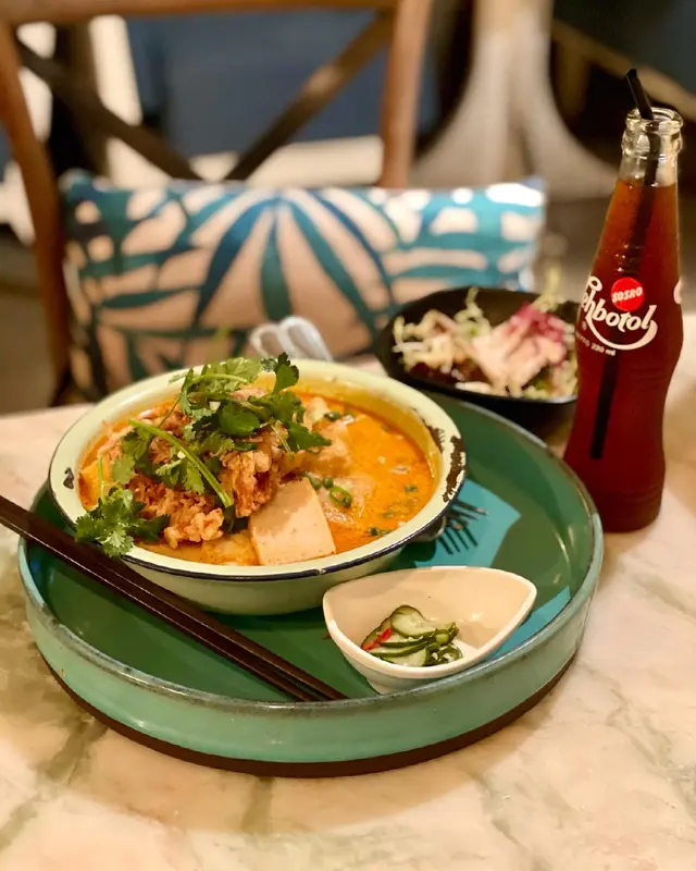 喇沙軟殼蟹湯麵