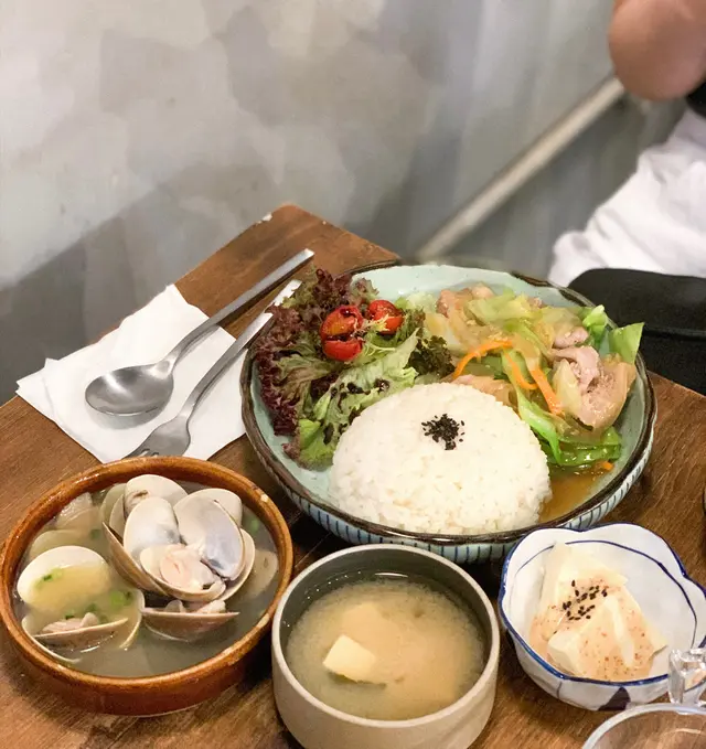 生薑燒豚肉定食