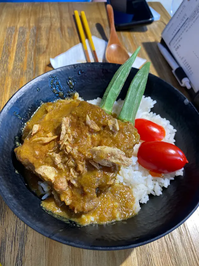 峇里式豬筋骨飯