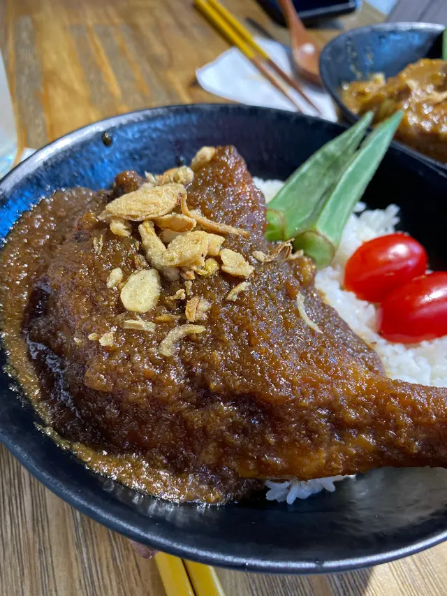 香濃惹味醬燒雞髀飯