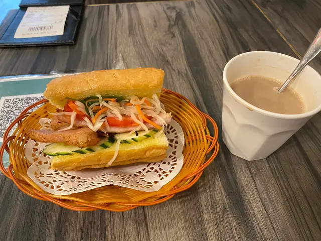香茅豬扒法包