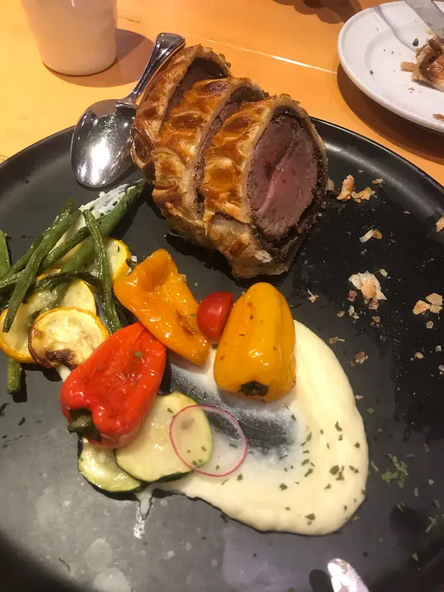 威靈頓牛柳
