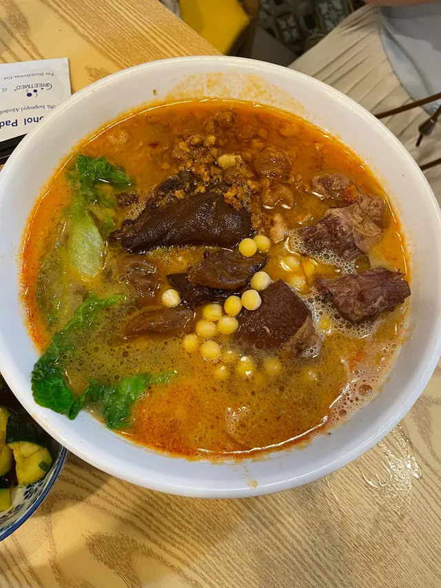 BB辣麻辣湯底配上海細面