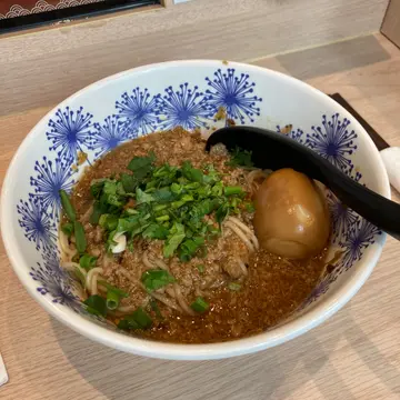 鲁肉拌面