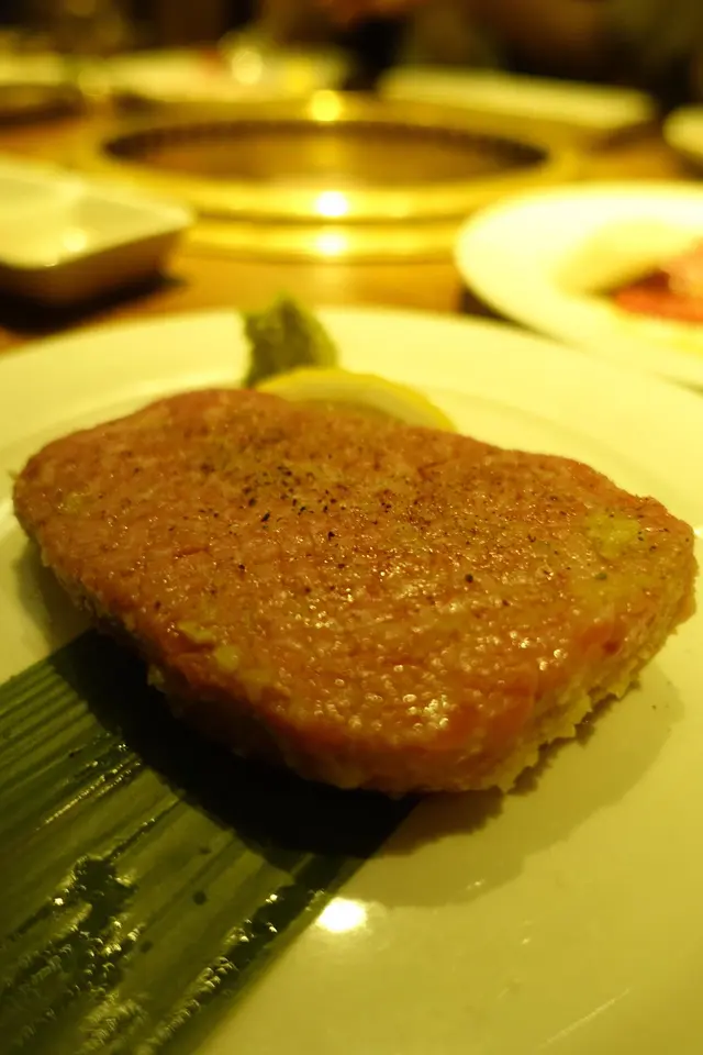 ℝ𝕠𝕦𝕟𝕕 𝕊𝕥𝕖𝕒𝕜 (𝕃𝕖𝕒𝕟 𝕄𝕖𝕒𝕥) 和牛腿肉扒