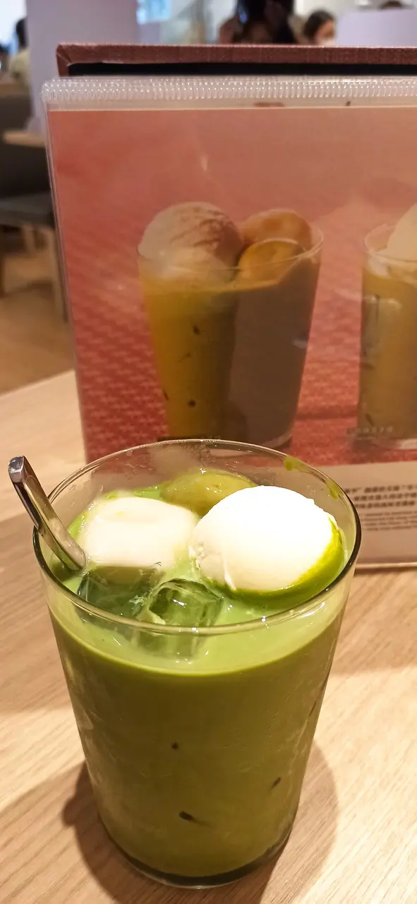 雪糕白肉牛奶抹茶拿鐵