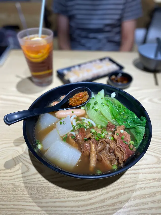 車仔麵套餐C (四餸加粉麵)