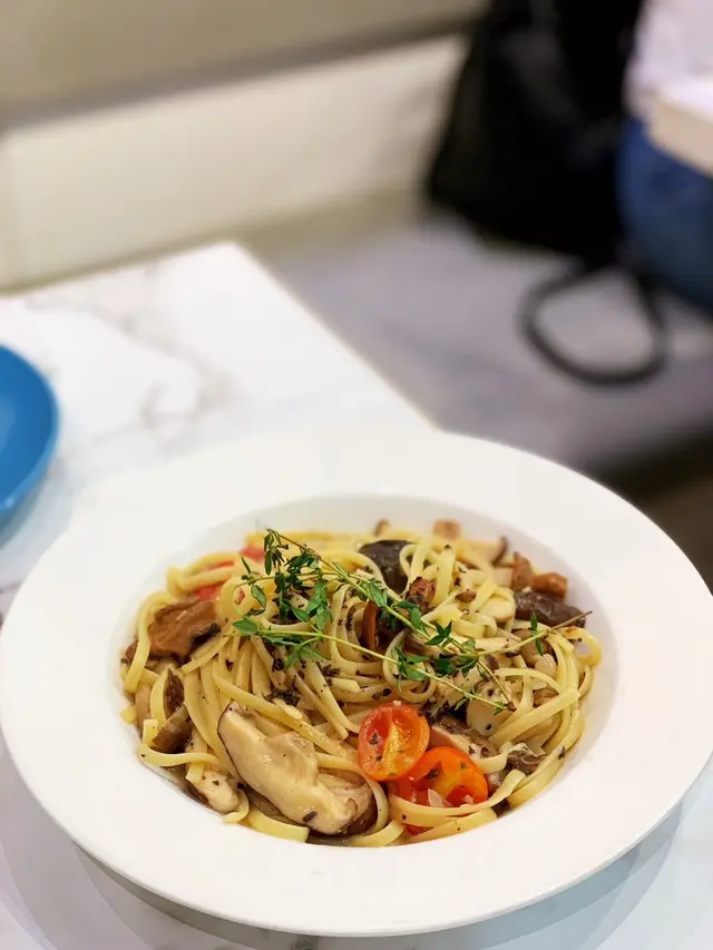 黑松露蘑菇扁意粉