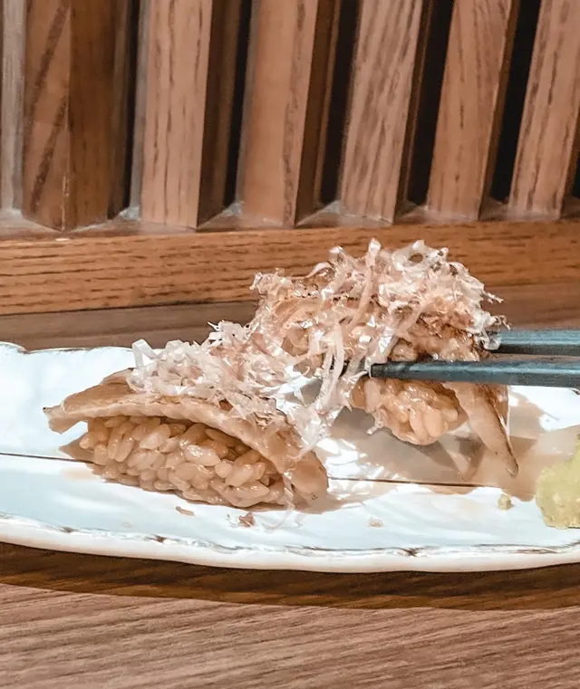 左口魚邊壽司