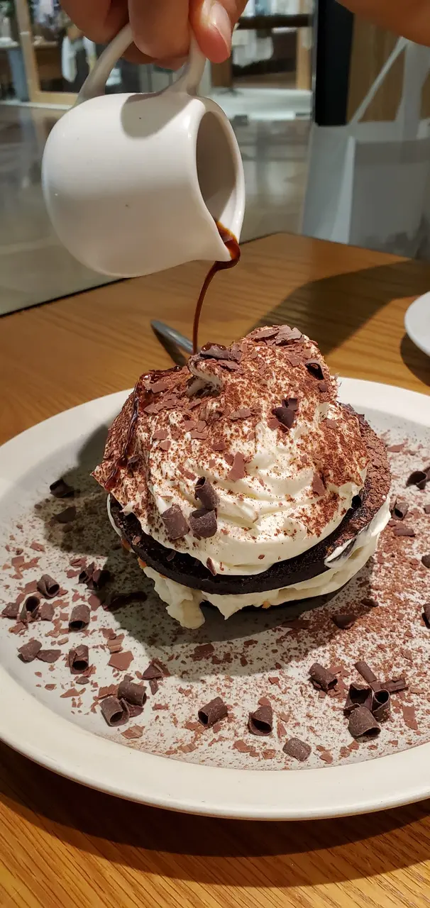 意式芝士蛋糕黑班戟