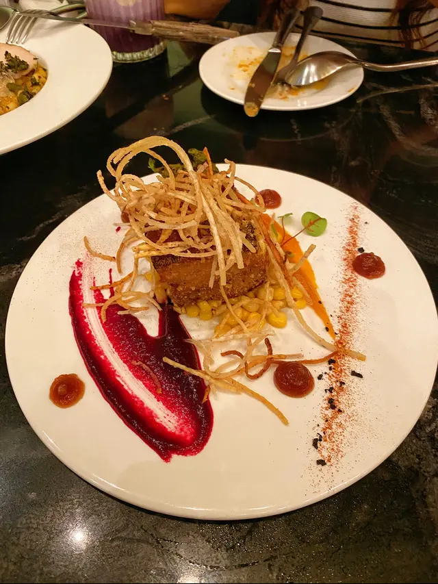 西班牙黑毛豬腩配蘋果奶油瓜蓉