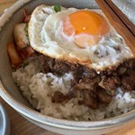 豉油肉碎煎蛋飯