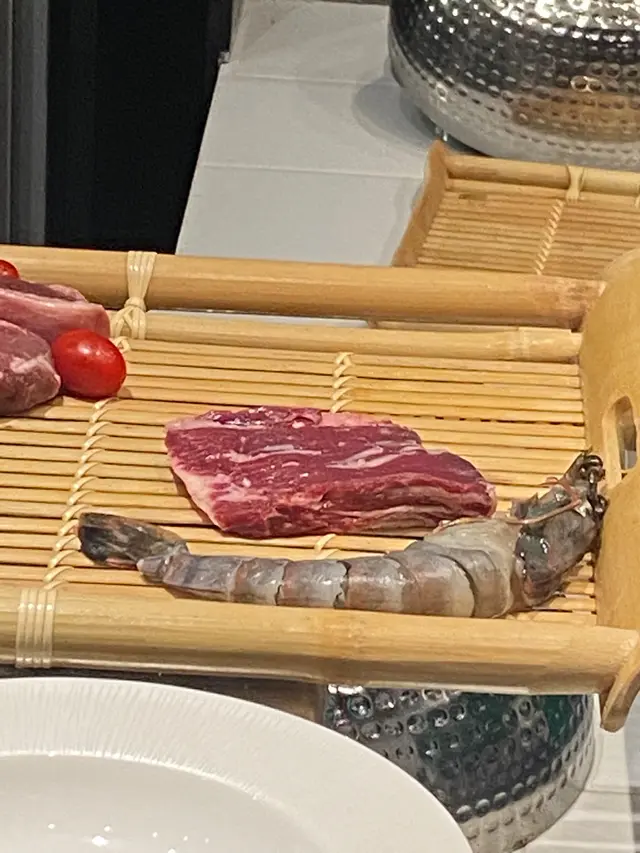 No  one  knows  what  kind  of  beef  this  is  🤔