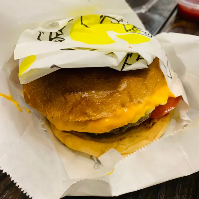 四式芝士牛堡🧀🧀🧀🧀🐂🍔