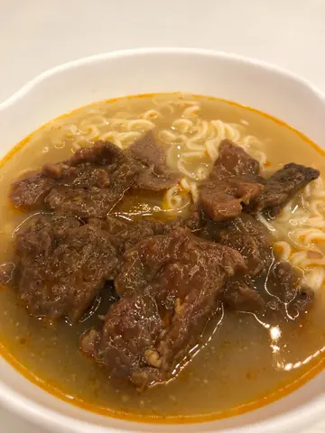 沙爹牛肉公仔面