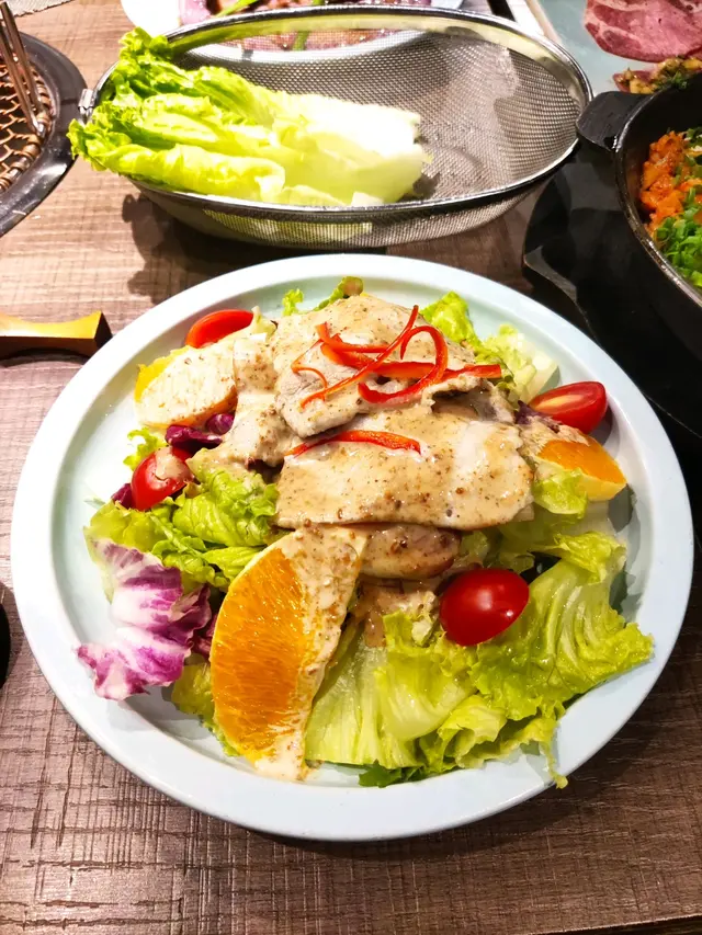 慶洲五花肉夏胡麻沙律