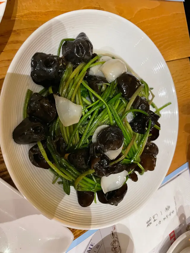 百合木耳炒水蓮