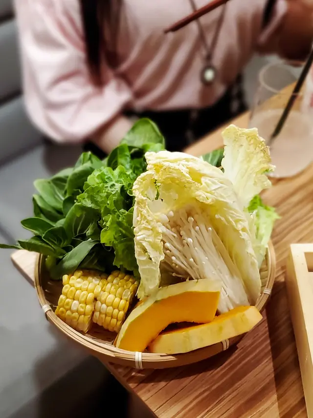 香 炸 响 玲 花