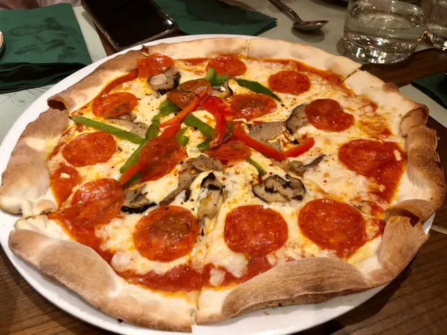 呢度最正嘅係pizza. 皮薄喊靚,值得推介。