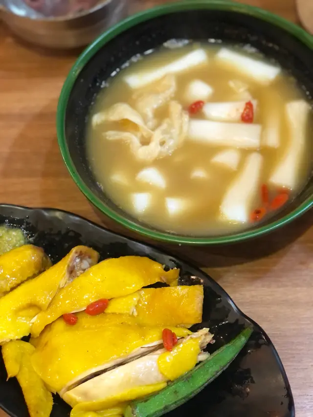 印尼花膠湯斑蘭雞粉皮