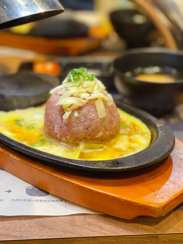 芝士蛋和牛漢堡扒