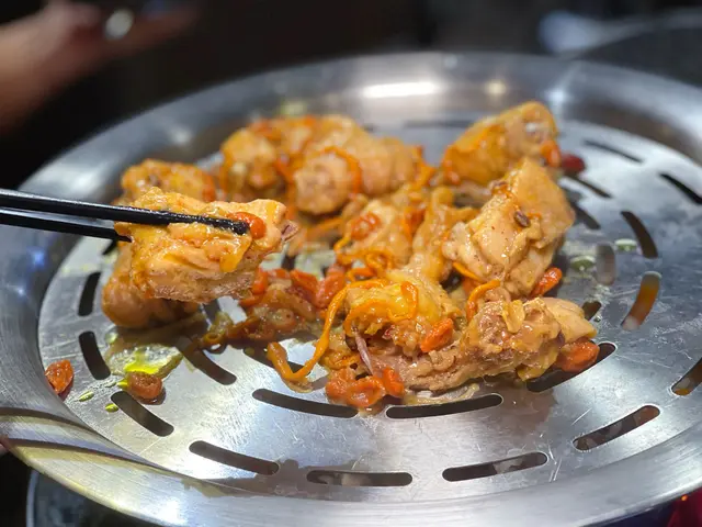 紅棗杞子蟲草花蒸雞