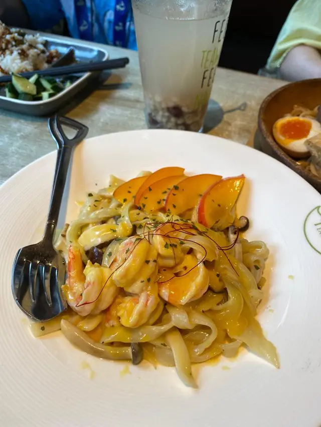 愛民芒大蝦伴麵