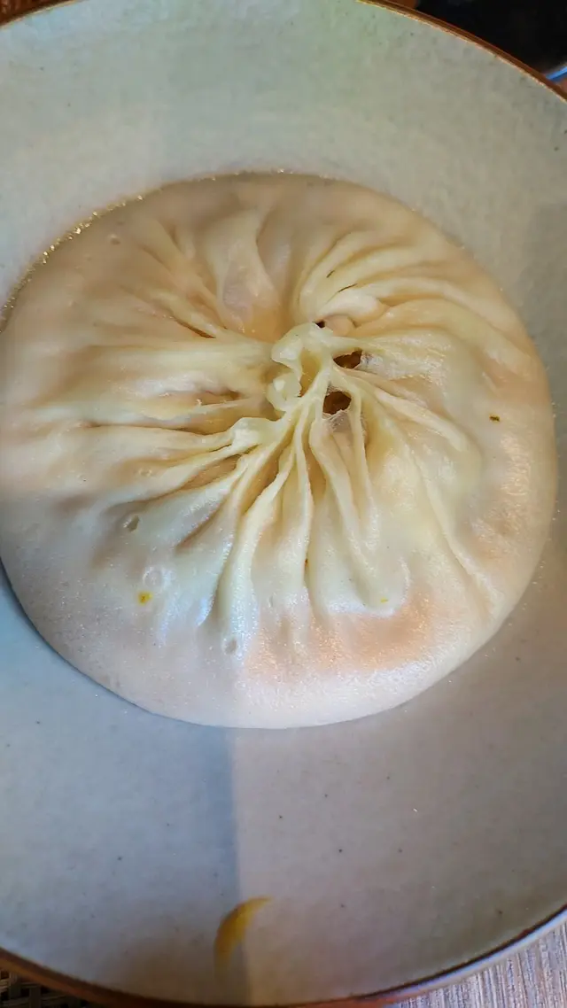 蟹皇大湯包