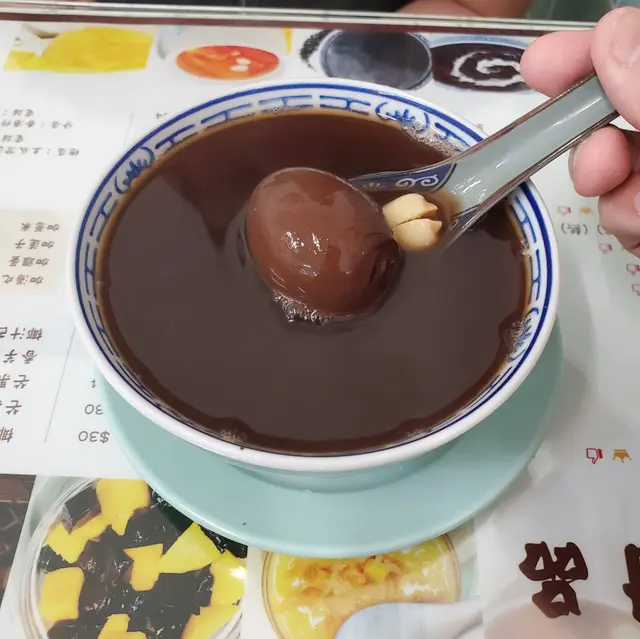 蓮子桑寄生蛋茶