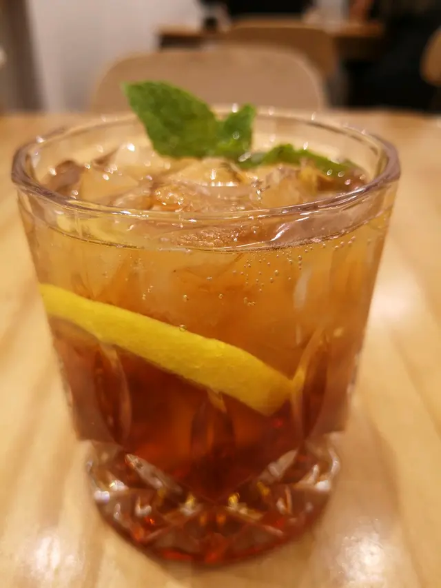 海鹽愛玉檸檬氣泡茶