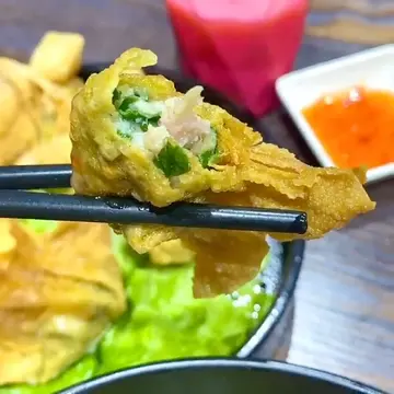 炸上海韮菜雲吞