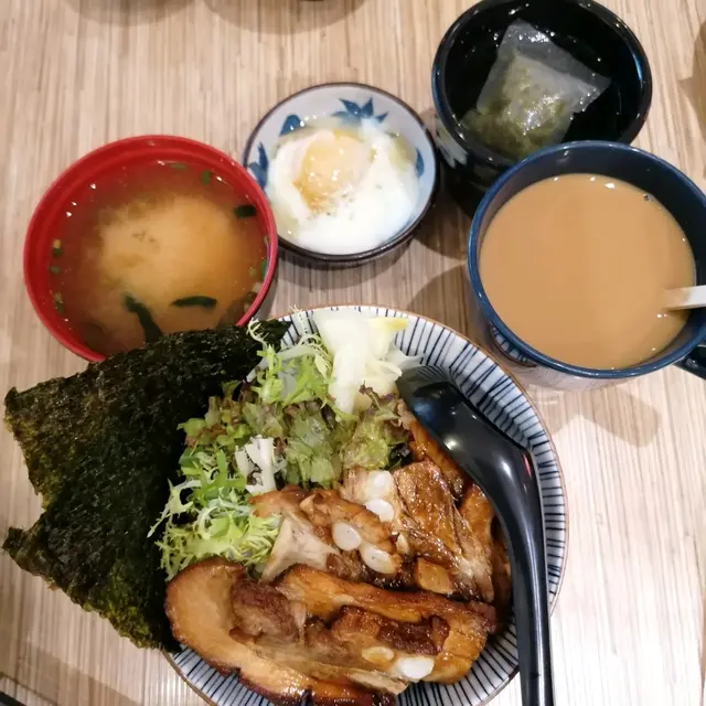 西班牙黑豚叉燒丼
