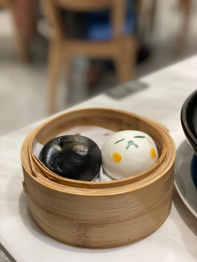 黑金流沙包+卡通芋蓉包