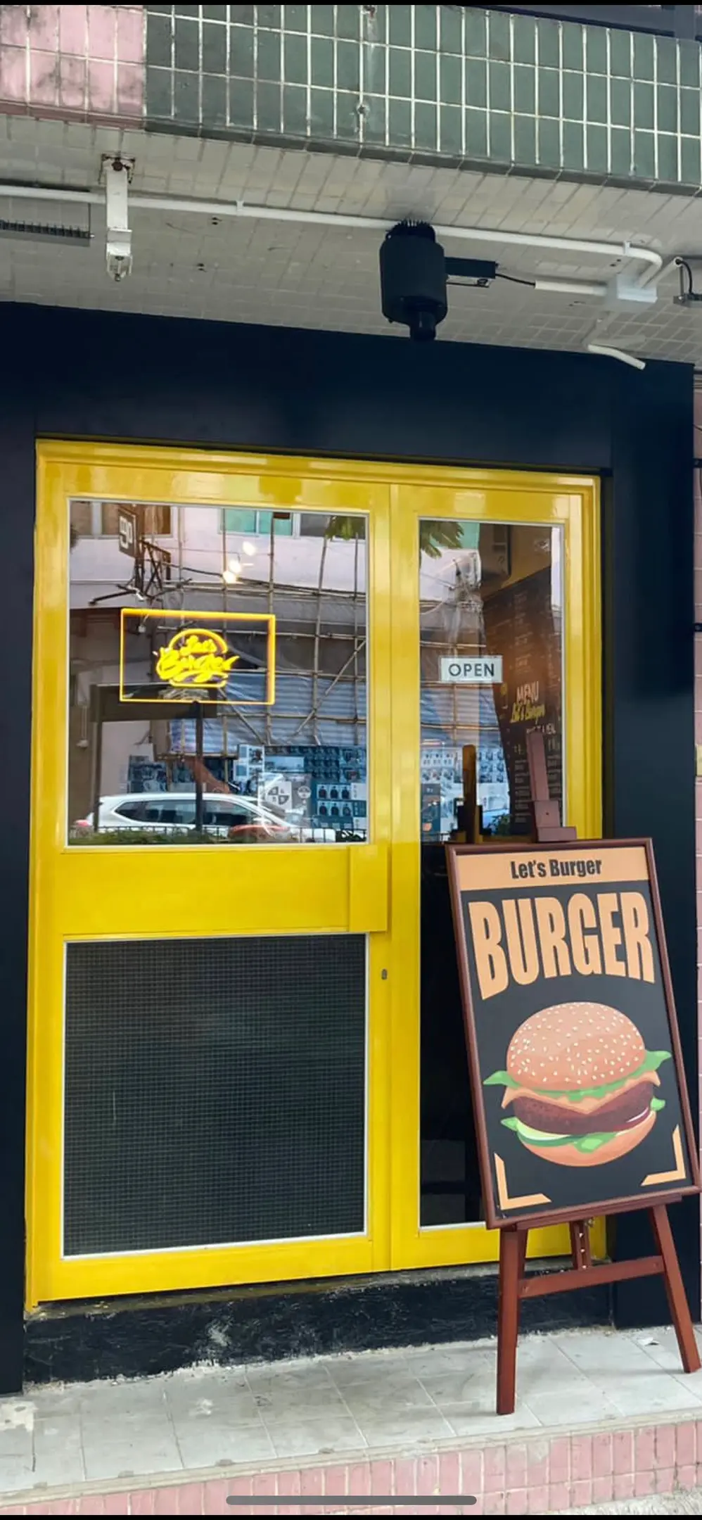 Let’s Burger