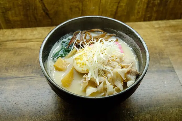 佐賀名水豚白湯烏冬