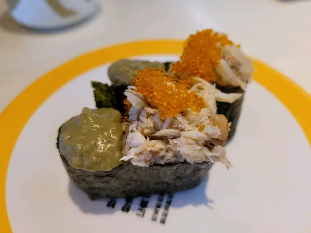 蟹膏蟹籽軍艦壽司