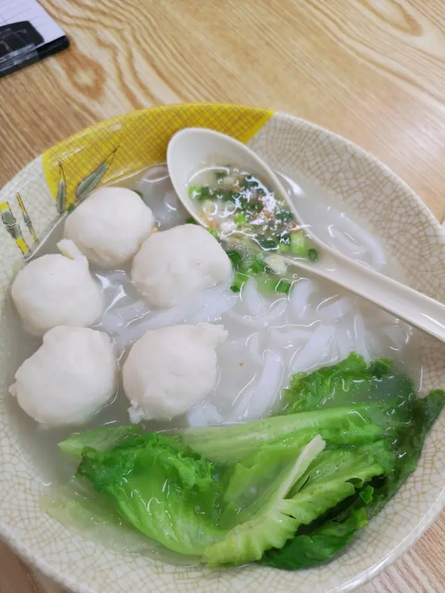 墨魚丸貨不對版