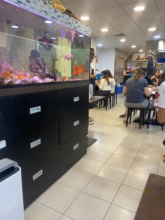 可以容納30至40人。