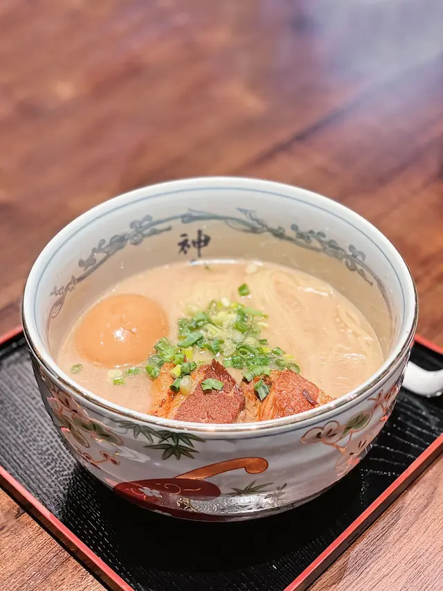 白神山豚角拉麵