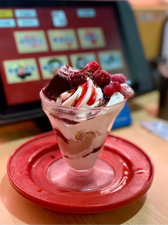 朱古力香莓芭菲