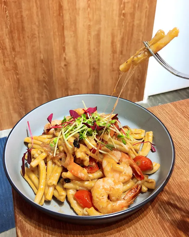 冬陰公辣蝦卷心粉