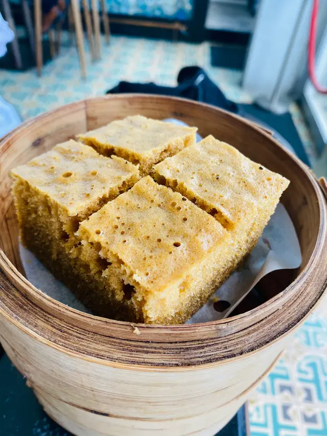 我媽咪話食,佢話好食,我吾太食高點吾知咩味