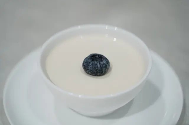 招牌滴漏白芝麻布甸